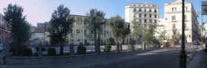 09-17-2011-alberi e pilastrini posati2.JPG (68140 byte)