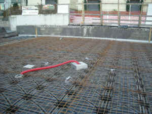 12-15-2010 supportoLuceIgloo.JPG (208924 byte)
