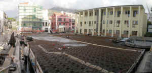 12-21-2010 piazza in fase di getto.JPG (108052 byte)